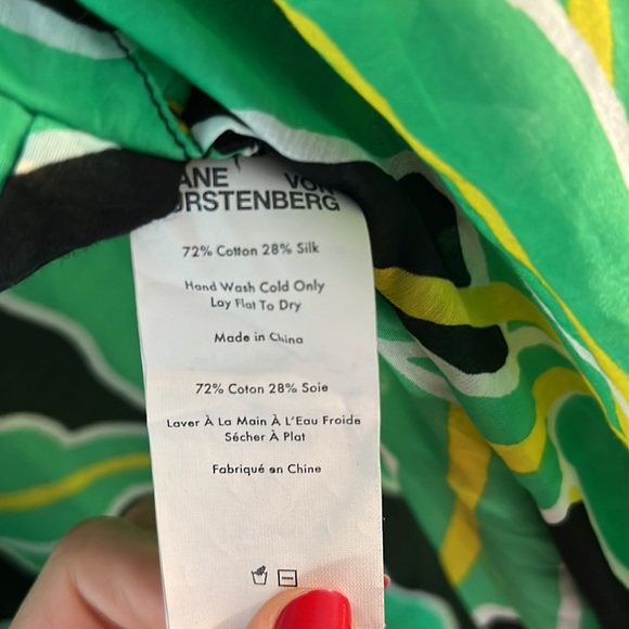 DVF wrap dress coverup. Size M - Picture 7 of 8